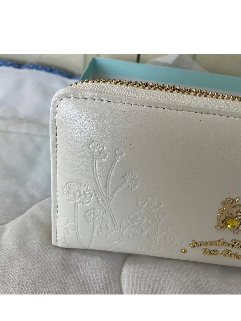 Samantha Thavasa Petit Choice x Disney Tinker Bell Long Wallet. It is a limited